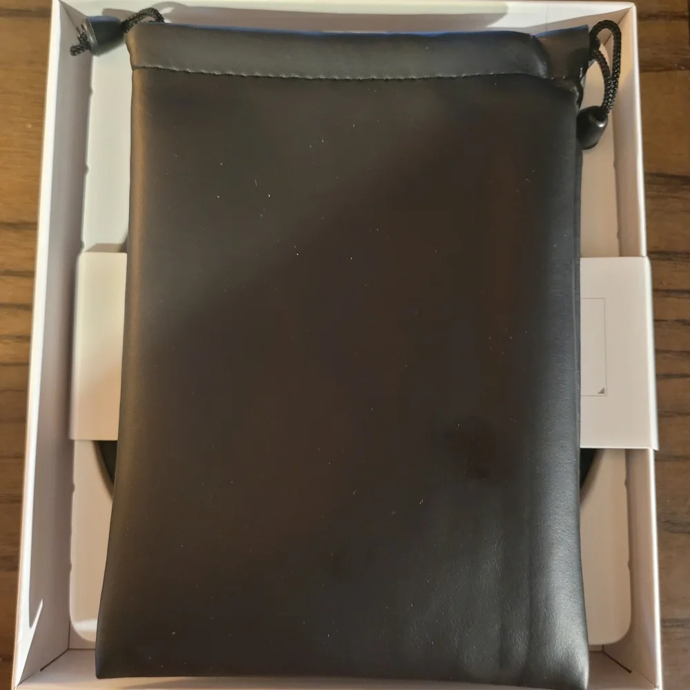 Black Wireless Neckband Earphones